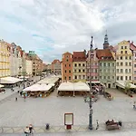 Market Square View Cozy 2 As R425 * Breslau