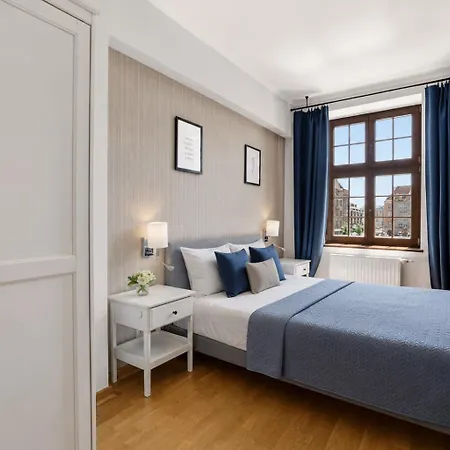 Market Square View Cozy 2 As R425