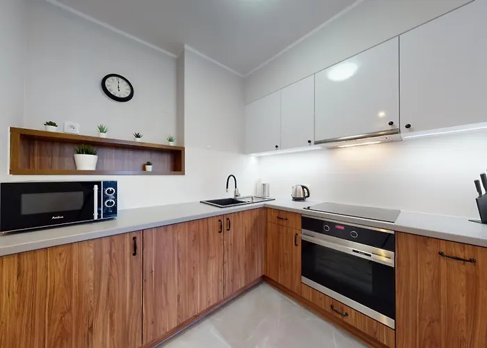 Market Square View Cozy 2 As R425 *